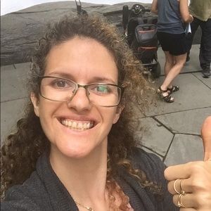 Meet your Posher, Shira